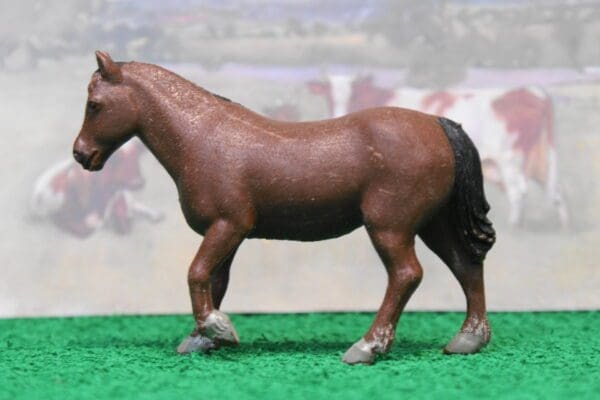 Britains Field Horse, Brown - EARLY Issue! - Image 4