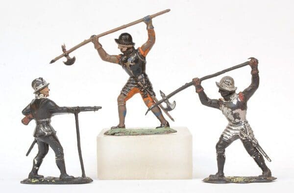 SOLD Monarch Cherilea Elizabethan Soldiers
