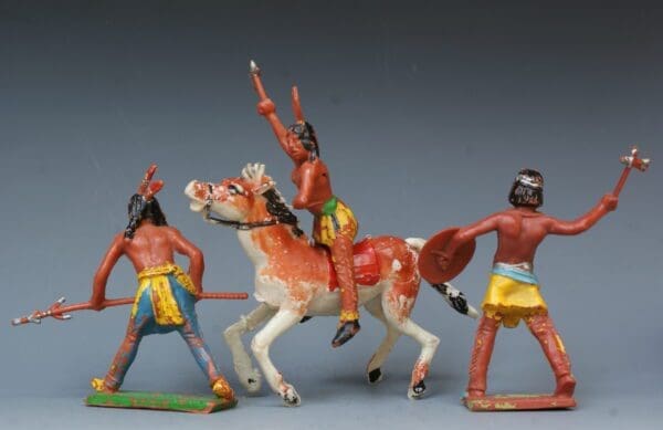 NEW! Cherilea 60mm Mounted Indians - Great Condition! - Image 3