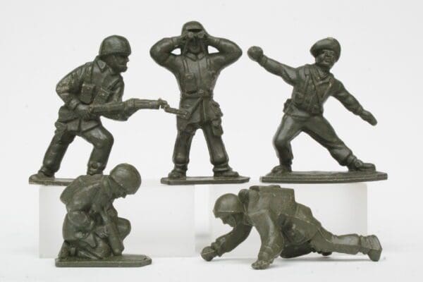 SOLD Lone Star Paratroopers & Khaki Soldier - Unpainted!