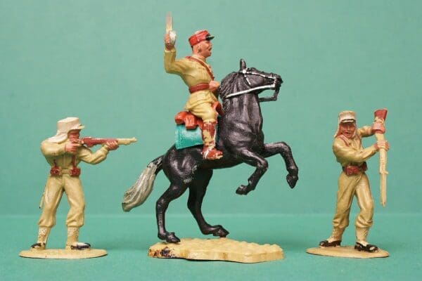 Timpo Solid Plastic Mounted Legion Officer & Infantry