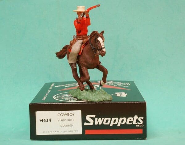 NEW! Herald Swoppet Cowboy Firing Rifle Mounted + Repro Box - Image 5