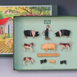 SOLD Herald Farm Box Set 11 Pieces