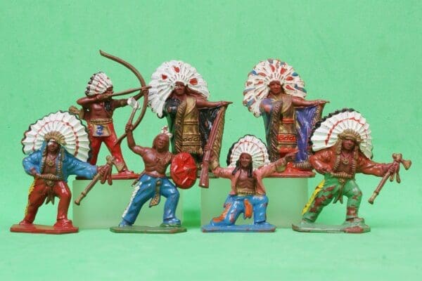 Lone Star Indians - Group of 7 Figures