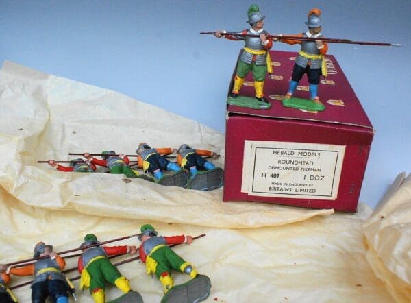 SOLD ECW Roundhead Pikeman - 'Rahere' Trade Box!