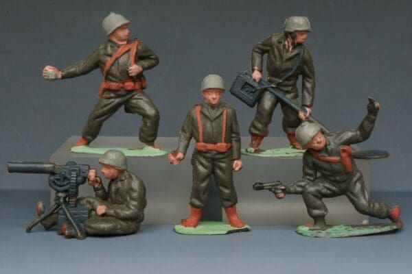 SOLD Timpo Solid Plastic US GI Soldiers