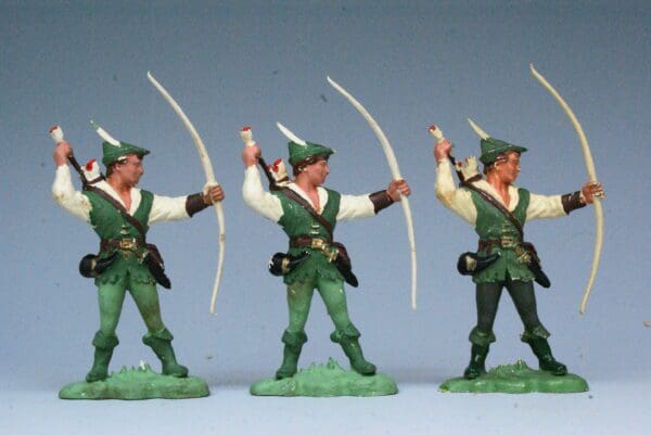 SOLD Herald Robin Hood x 3 Figures