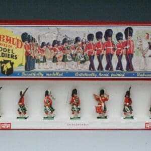 SOLD Herald Gordon Highlanders 7 Pieces - MB!