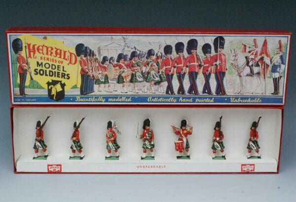 SOLD Herald Gordon Highlanders 7 Pieces - MB!