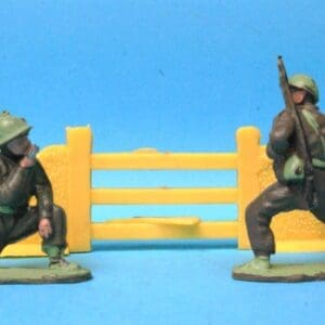 SOLD Speedwell Battle Series - Hedge Stile & 2 Soldiers