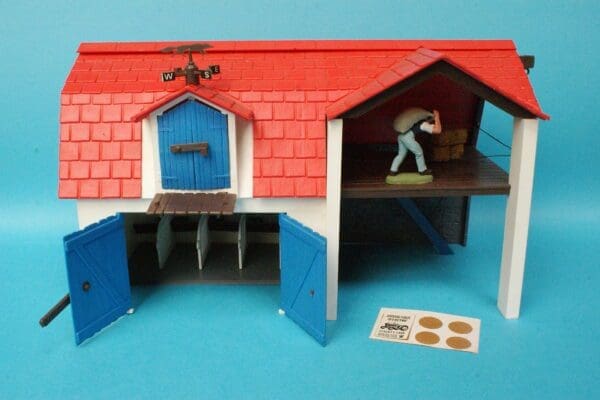 SOLD Britains Farm Cowshed/Barn - Boxed!