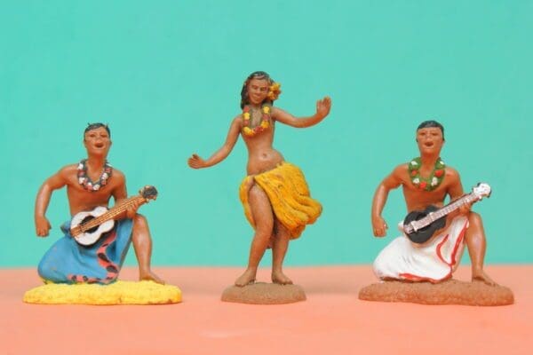 Herald Hawaiian Dancers - Group of 3
