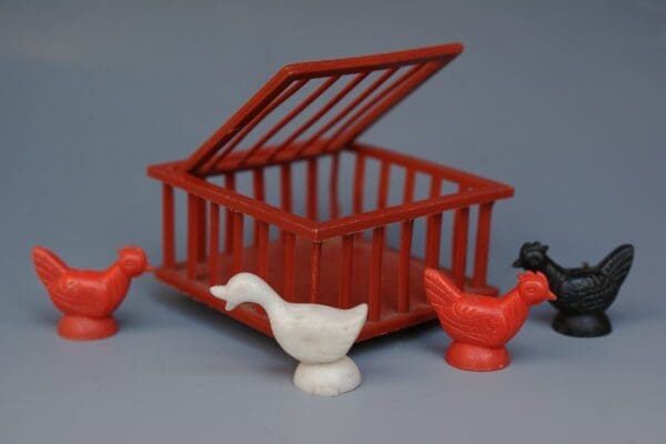 Poplar Plastic Giant Farm - Crate of Poultry