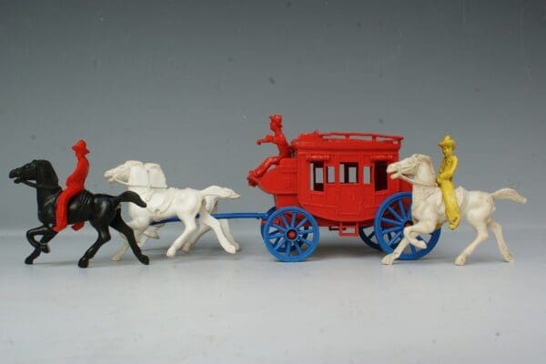 Tudor Rose Stagecoach (RED) with Cowboy Outriders - Image 3