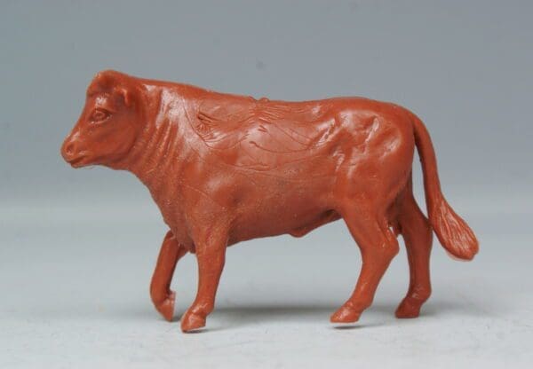 SOLD Speedwell Farmyard Bull - Chestnut Plastic