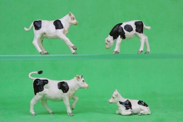 SOLD Loose Set of Herald Friesian Calves - SMOOTH Plastic!