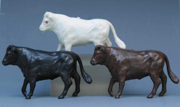 Speedwell Farmyard Models - Rare WHITE Bull - Image 2