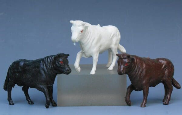 Speedwell Farmyard Models - Rare WHITE Bull