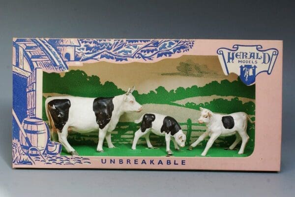 SOLD Herald 'Zang' Cow & Calves Display Carton