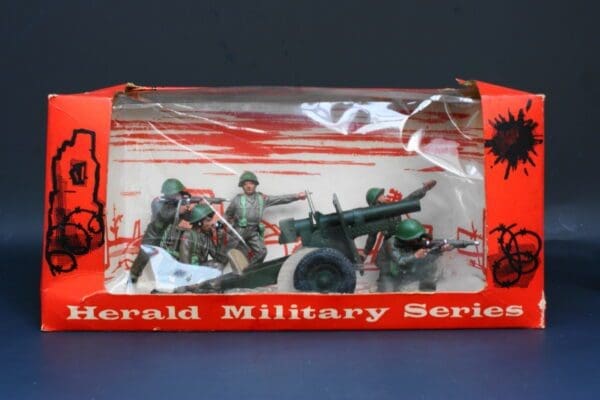 SOLD Herald Khaki Infantry & 25-Pounder Gun - Window Box