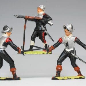 SOLD Monarch Cherilea Elizabethan Soldiers