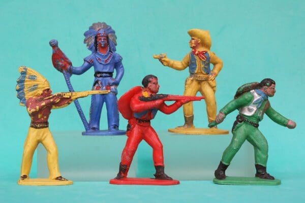 SOLD Hilco Cowboys & Indians - Early Plastic