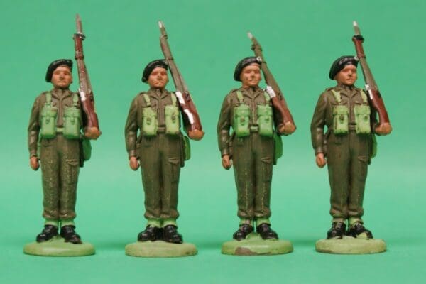 SOLD Herald Khaki Infantry at Attention - Loose Set