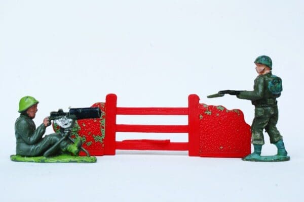SOLD Speedwell Battle Series - Hedgerow and Stile & 2 Soldiers