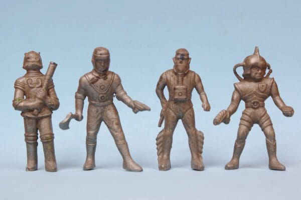 SOLD Poplar Plastics 54mm Spacemen Aliens - SILVER