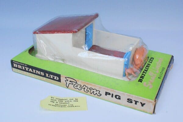 SOLD Britains Livestock Building - RARE Pig Sty Bubble Pack