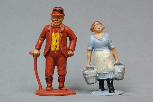 SOLD Charbens Farmer & Milkmaid - Early Hollowcast Mould Version