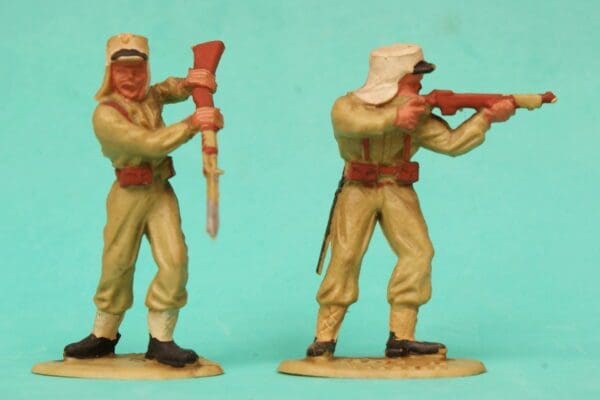 SOLD Timpo Solid Plastic Foreign Legion Soldiers #1