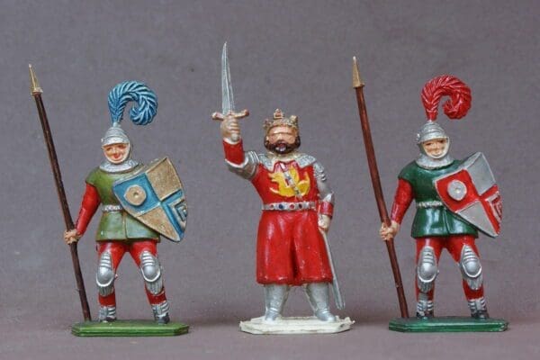 SOLD Lone Star Knights (King) - WHITE Plastic !