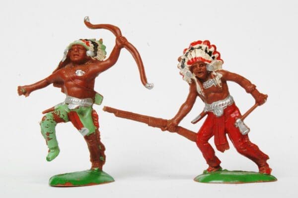 SOLD Cherilea Original 54mm Indians - Superb!