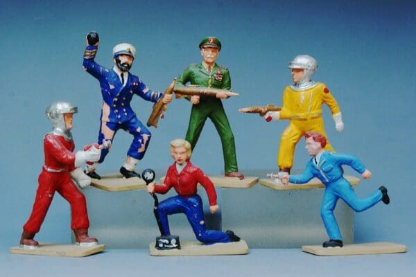 SOLD Kentoys/Eaglewall Dan Dare Set of 6 Figures