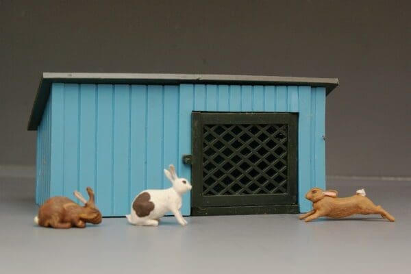 SOLD Britains Rabbit Hutch Livestock Building - Mint!