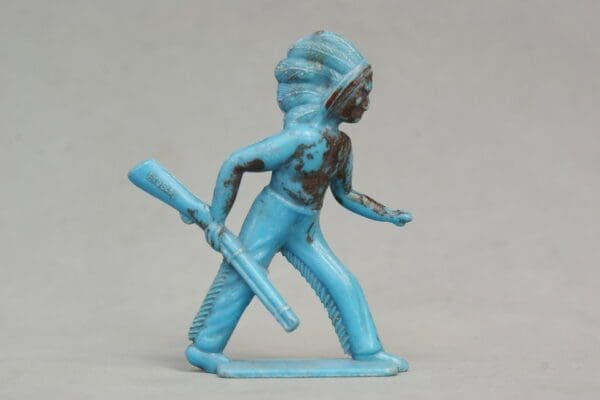 SOLD Lido Copy Indian with Rifle - Marked 'ENGLAND'
