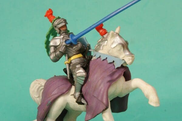 SOLD Swoppet C15th Knight Defending - WHITE Charger!