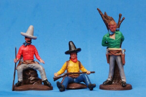 SOLD Britains Swoppet Cowboys 3-Figures (2nd Series)