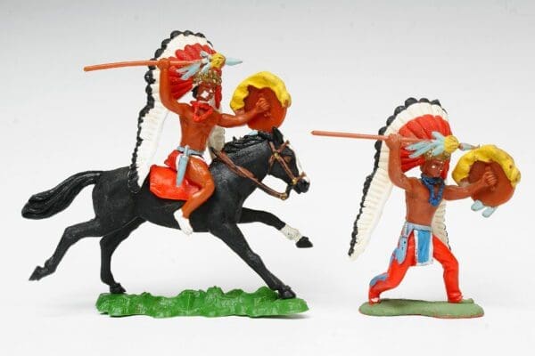 Herald Swoppet Indian Chief with Spear - Mounted & On Foot