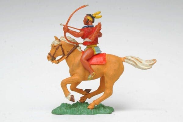 Herald Swoppet Mounted Indian with Bow & Arrow - Image 3