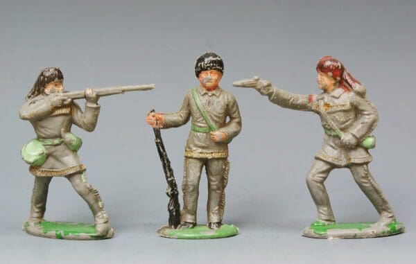 SOLD Cherilea Group of 3 Backwoodsmen (Lead Moulds)