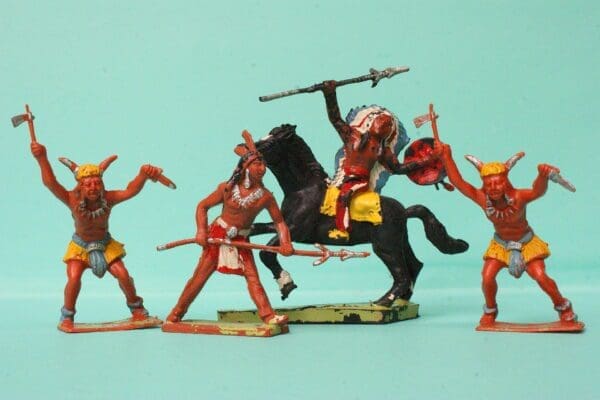 SOLD Cherilea 60mm Indians with Mounted Chief!