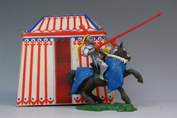 SOLD Swoppet C15th Knight Defending Tent Pack
