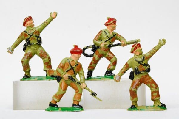 Charbens British Paratroopers - LIGHT KHAKI