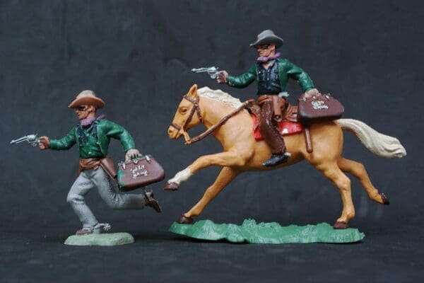 SOLD Herald Swoppet Mounted Bank Robbers - DARK GREEN Torsos