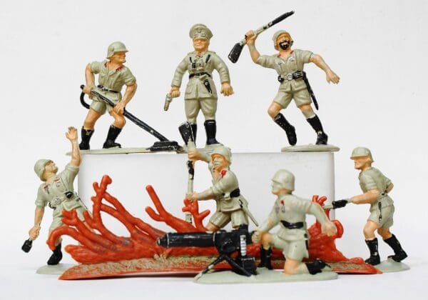 Charbens Part-set German Afrika Korps Plus Log Accessory