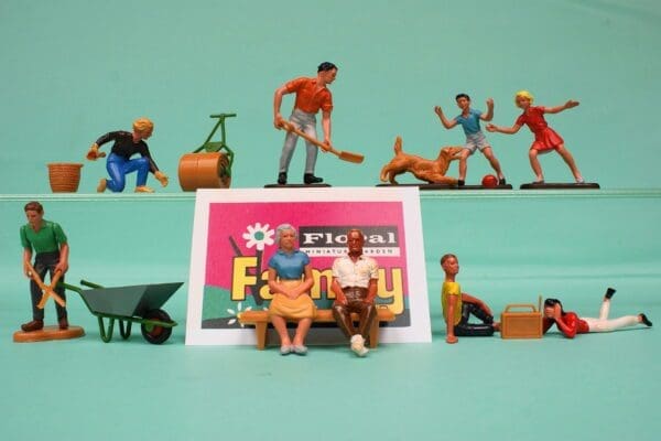SOLD Britains Floral Garden Family Group Complete Loose Set