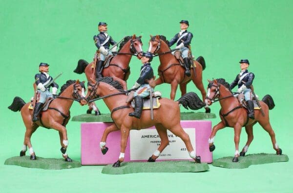 SOLD OUT Britains ACW Federal Cavalry Trooper - CHESTNUT Horse
