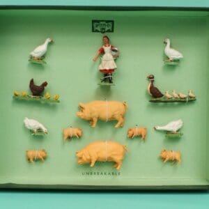 SOLD Herald Farm Box Set 13 Pieces